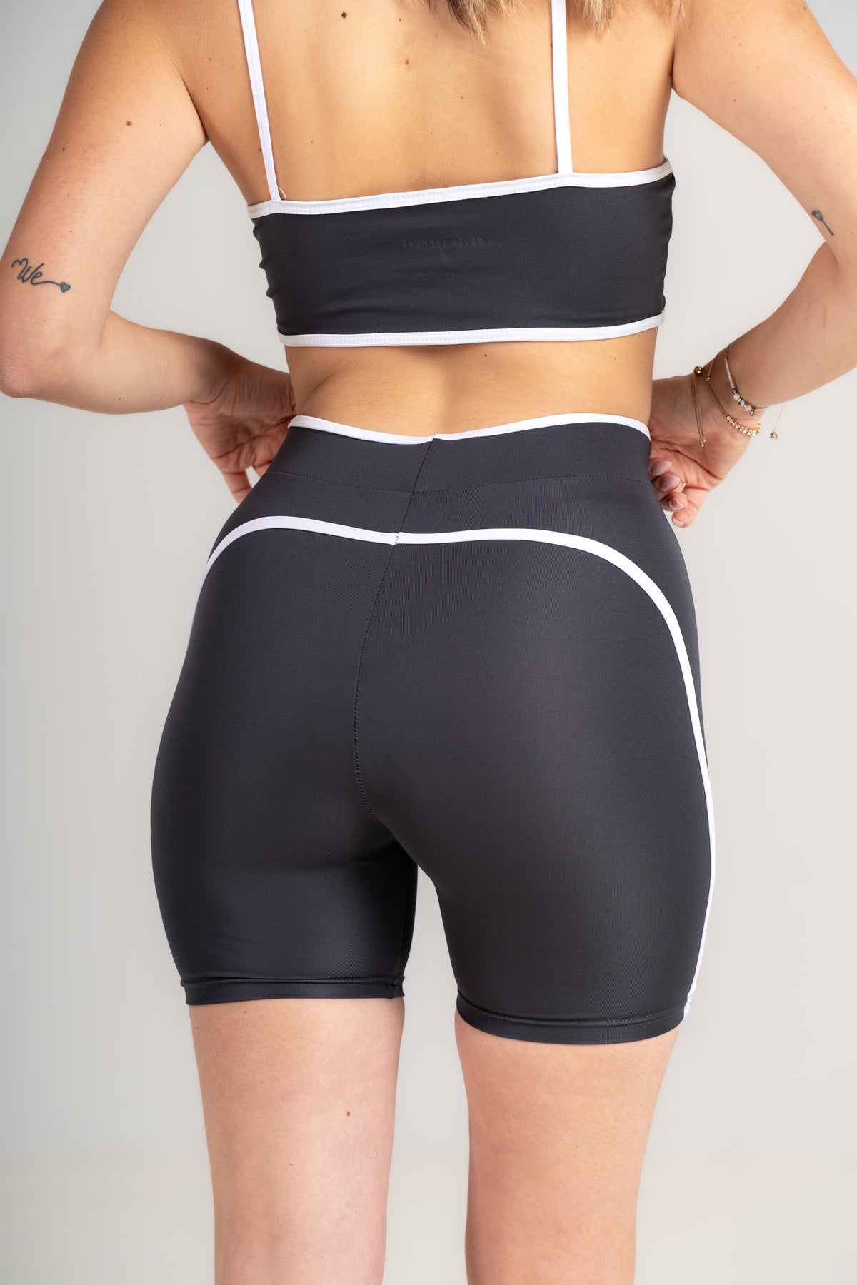 Gym Biker Shorts Women - High-Waisted Sculpting Push-Up Shorts