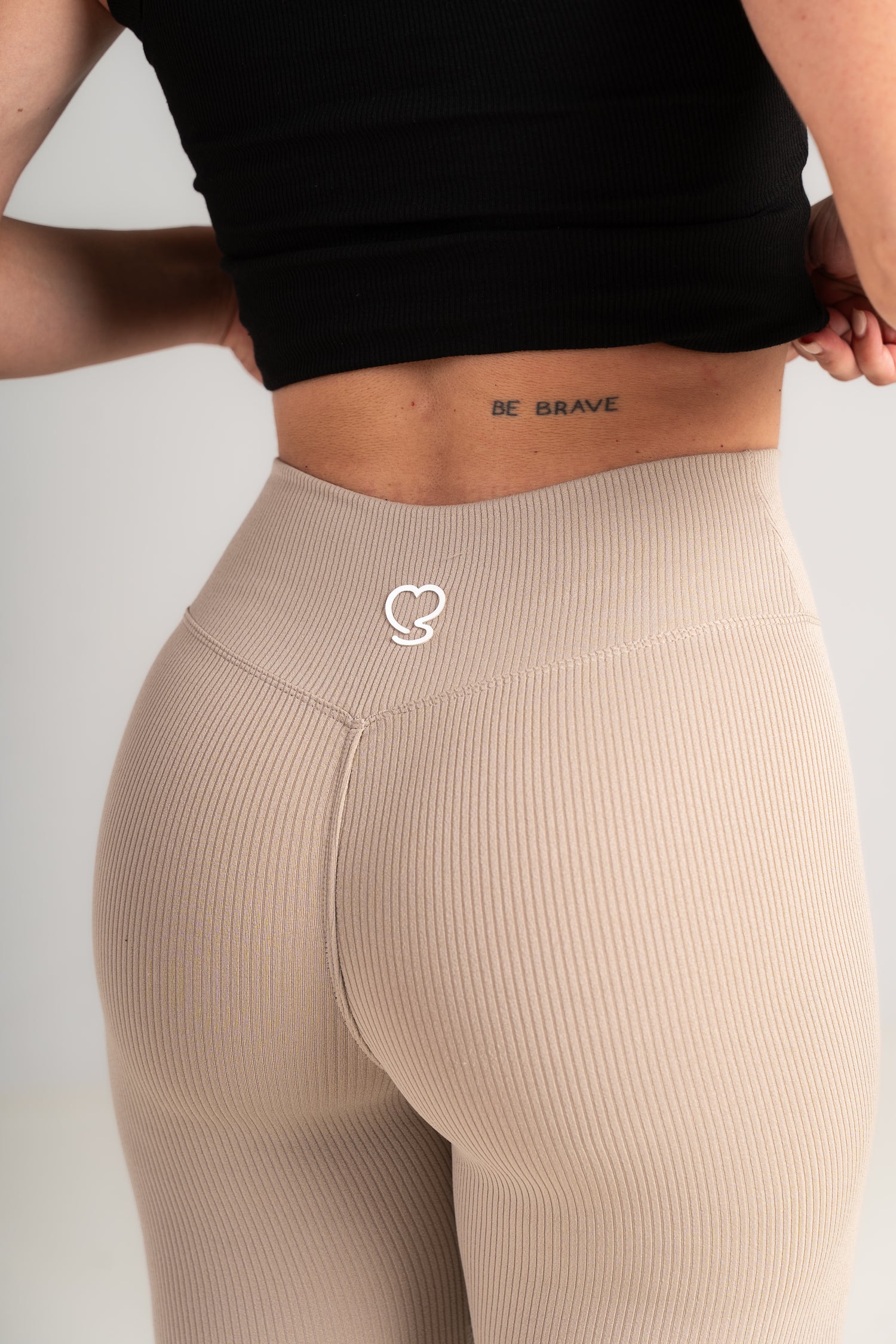 Booty Lift Sculpting Leggings - High-Waisted Push-Up Gym Leggings Women - beige - Seven Seconds Activewear