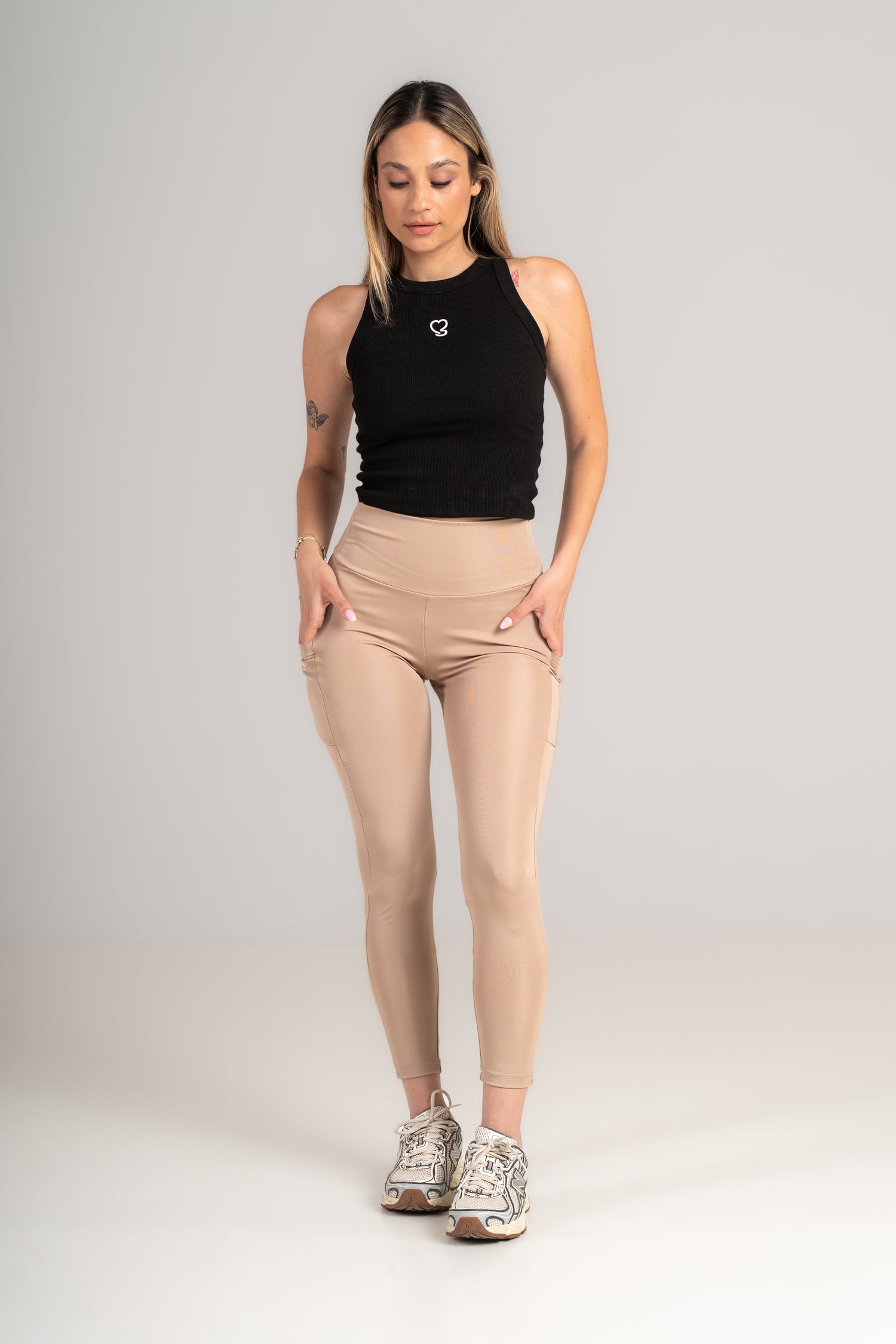 Gym Leggings with Pockets LIMITED EDITION - High-Waisted Phone Pockets - black-1 - Seven Seconds Activewear