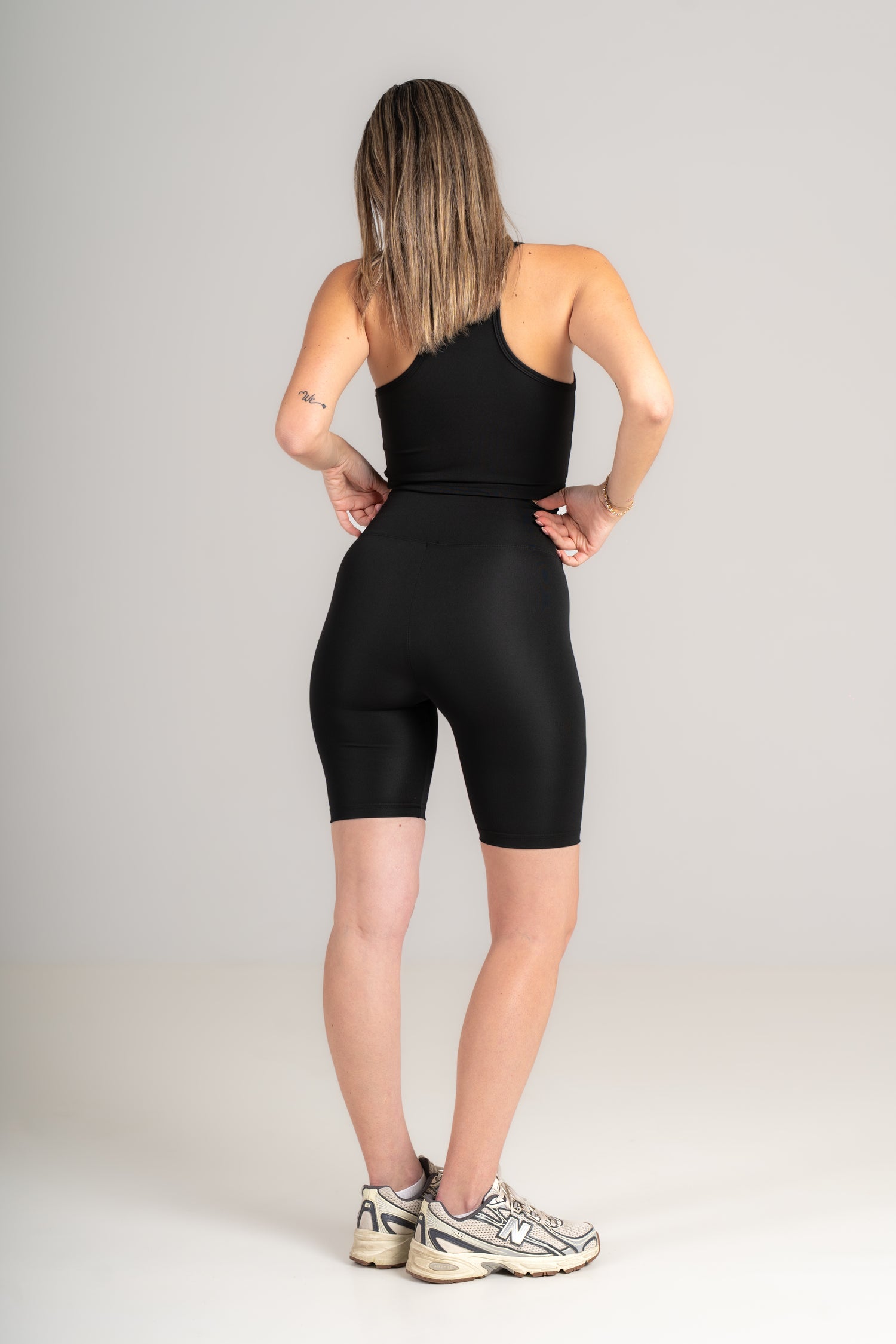 Energy Move Biker Shorts Set - Sports Bra & Shorts Matching Set - black-1 - Seven Seconds Activewear
